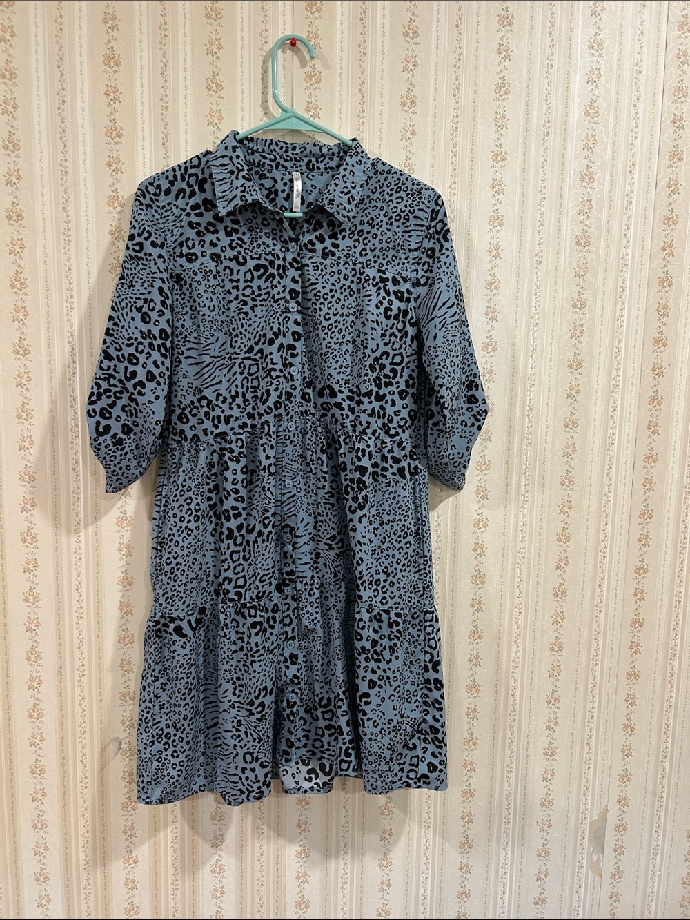Blue Animal Print Button-Front Tunic blouse